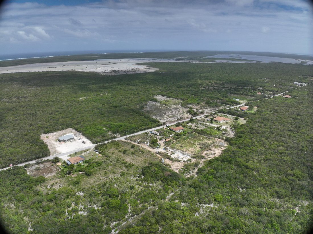 Land in Cabbage Point Settlement, Long Island, The Bahamas 3 - 17965692