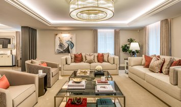 Apartment in Knightsbridge, Kensington And Chelsea, England 1