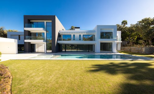 Villa in Sotogrande, San Roque, Andalusia 1