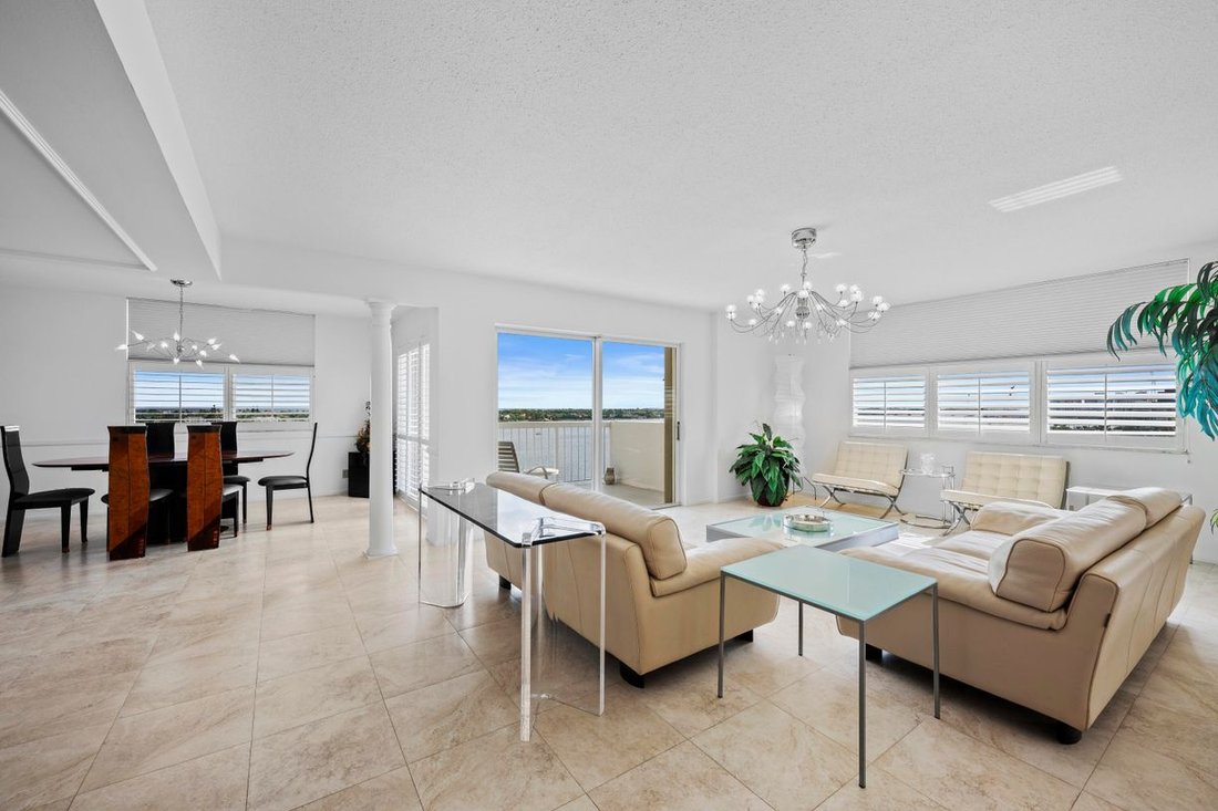 Condo in West Palm Beach, Florida, United States 2 - 16644697