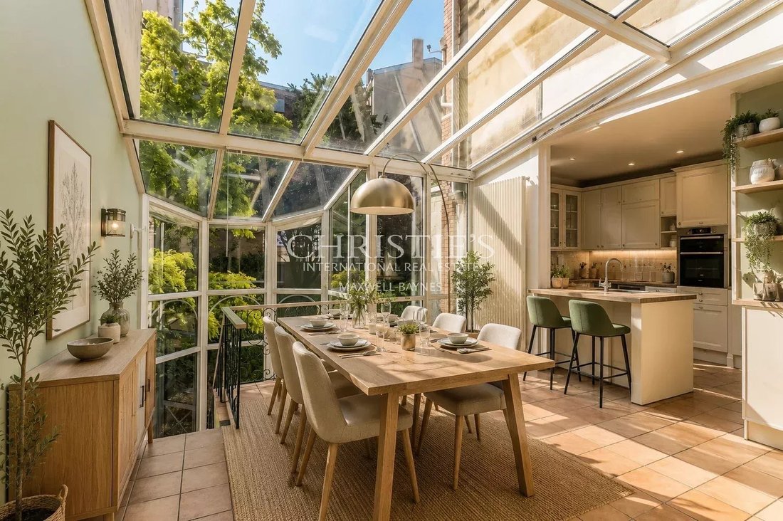 Apartment in Grand Parc-Chartrons-Paul Doumer, Bordeaux, France 2 - 17967194