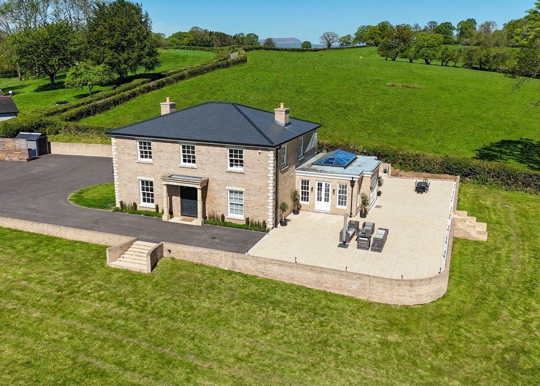 House in Mitchel Troy, Wales 1 - 17972358
