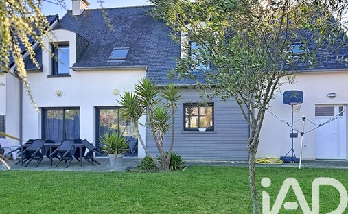 Maison à Saint-Méloir-des-Ondes, Bretagne, France 1