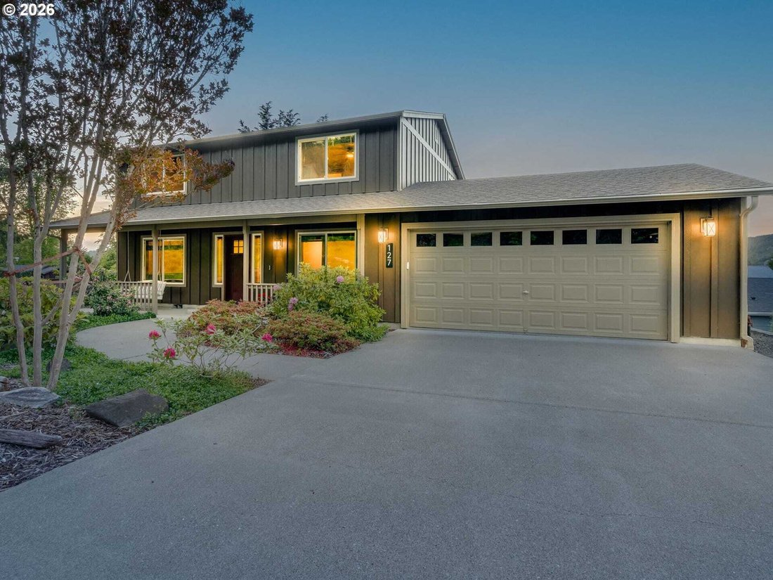 House in Mossyrock, Washington, United States 2 - 17444275