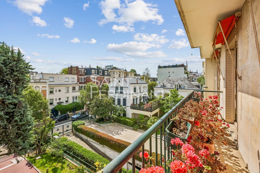 Apartment in Saint James-Delabordère, Neuilly-sur-Seine, France 1 - 17970110