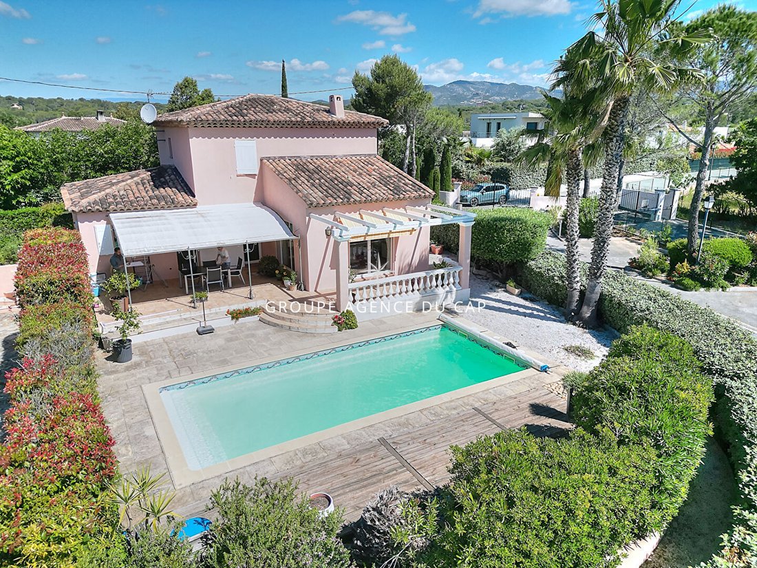 Villa in Estérel Plage-Logis de l'Aspé-Péguière, Saint-Raphaël, France 3 - 17866805