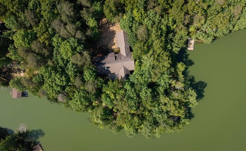 House in Menlo, Georgia, United States 1