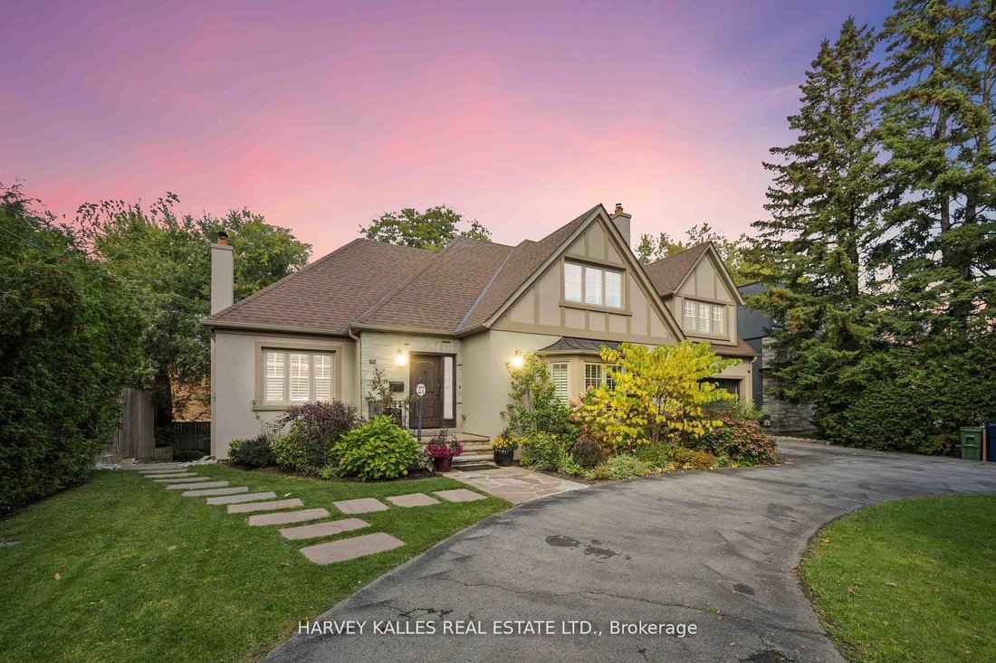 House in Toronto, Ontario, Canada 1 - 17971277