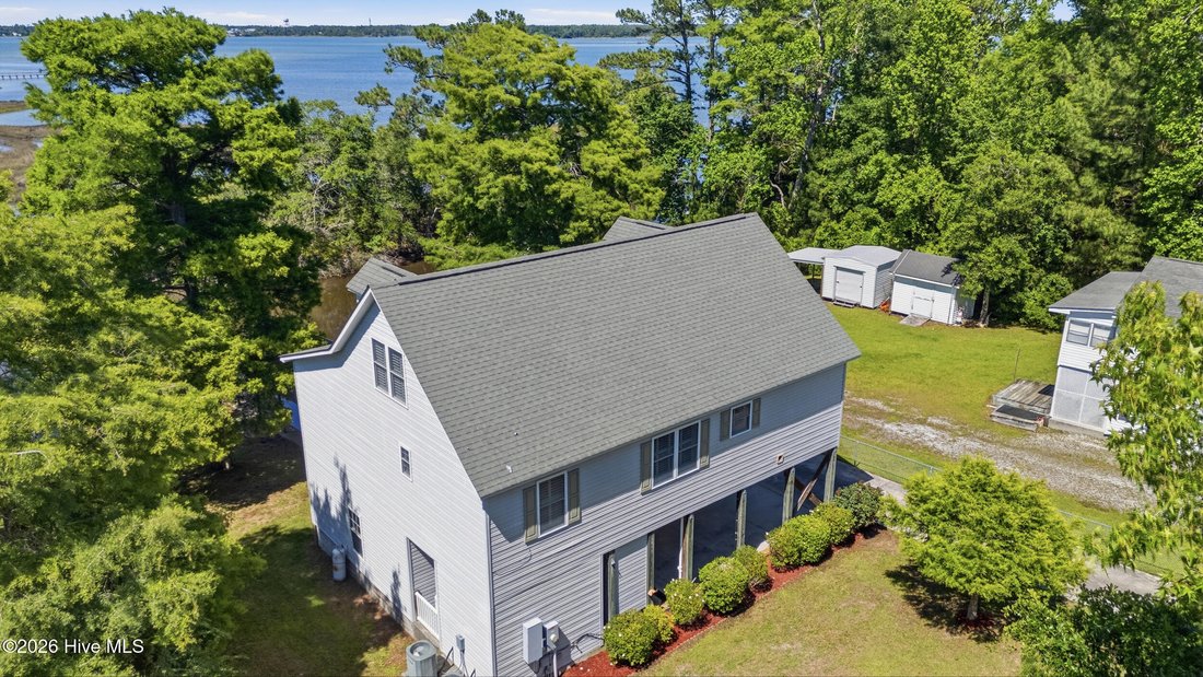 House in North Topsail Beach, North Carolina, United States 5 - 17966389