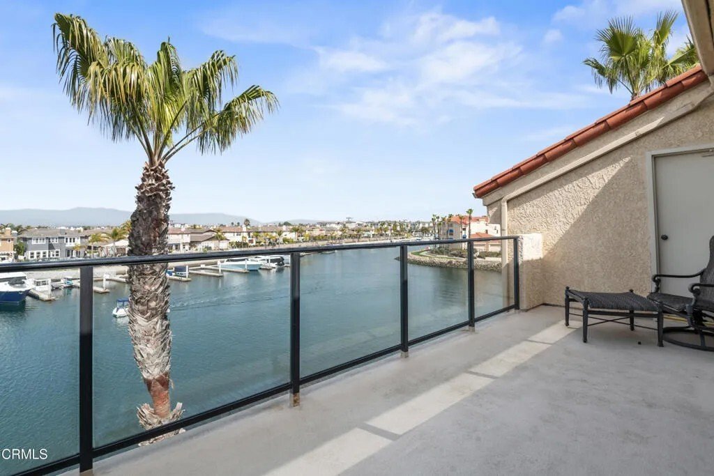 Condo in Oxnard, California, United States 5 - 17969128