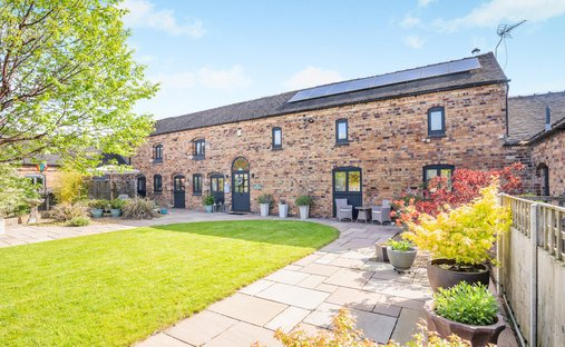 Beechfields, Barlaston, England 1