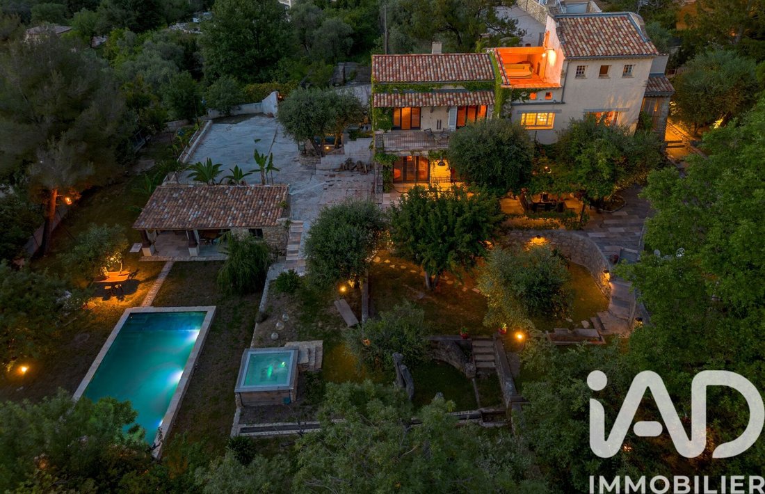 House in Grasse, Provence-Alpes-Côte d'Azur, France 3 - 17884849