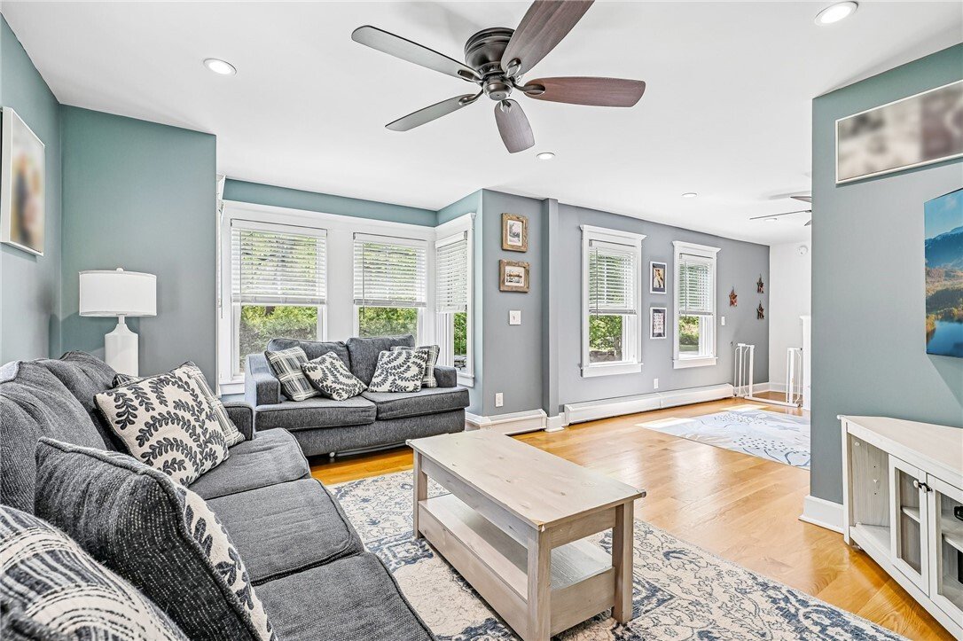 House in Tiverton, Rhode Island, United States 2 - 17968410