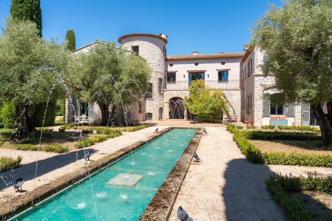Villa in Bois Fleuri-Chevre d'Or-Saint Philippe, Biot, France 2 - 17967257