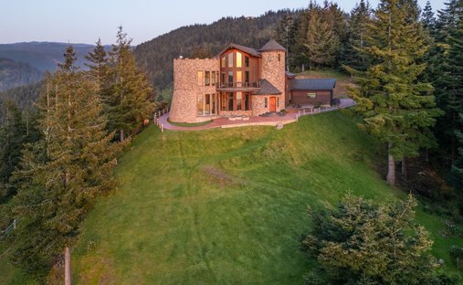 House in Gold Beach, Oregon, United States 1