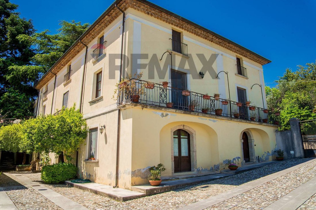 Villa in Marano Marchesato, Calabria, Italy 2 - 17971188