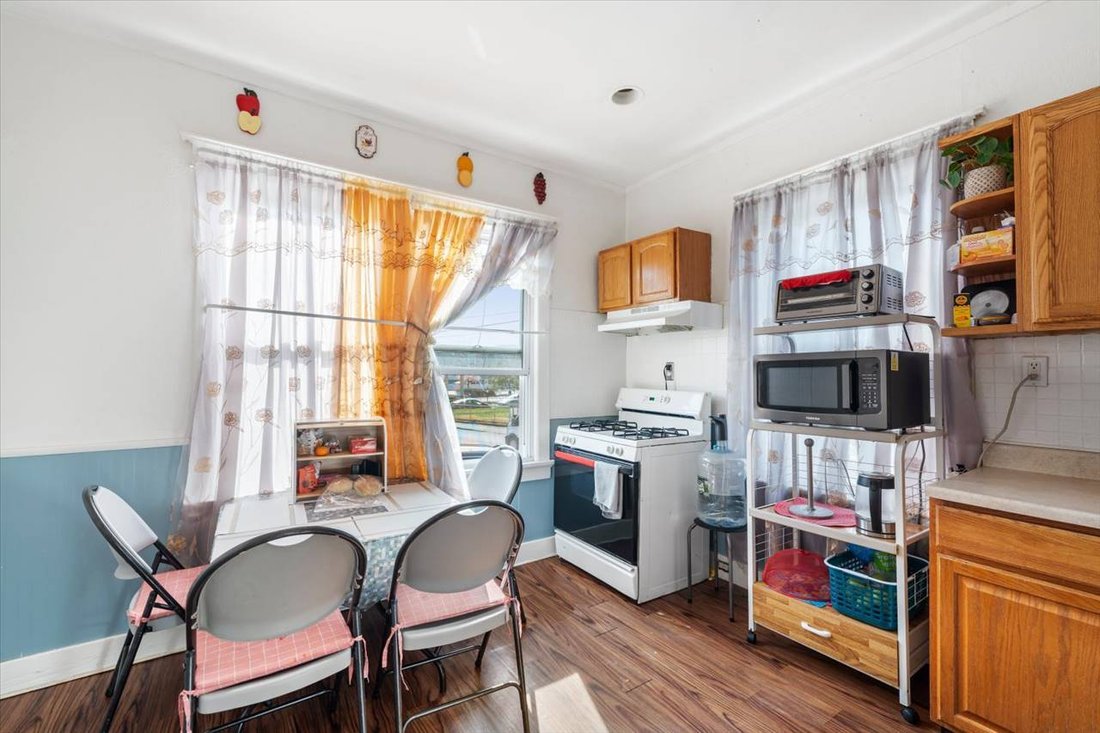 Apartment in Paterson, New Jersey, United States 4 - 17969837