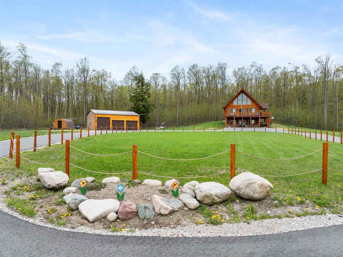 House in Wequetonsing, Michigan, United States 4 - 16820440