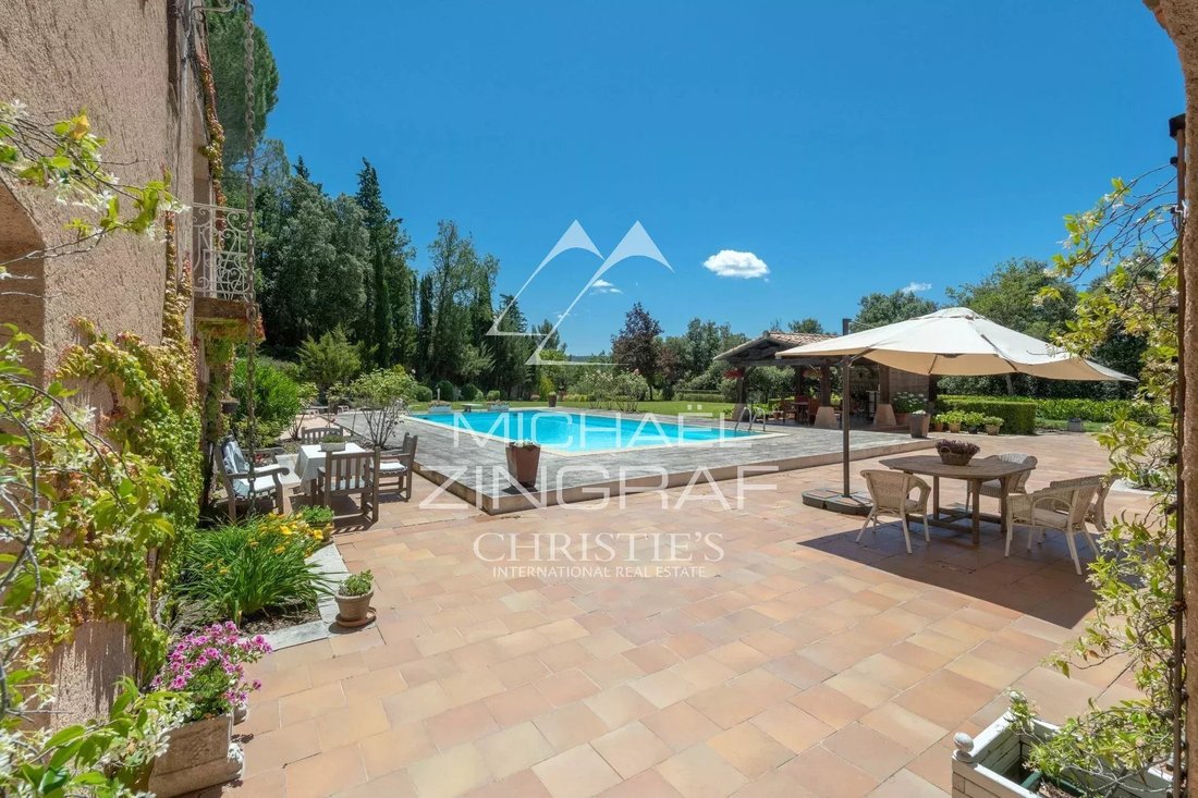 Estate in Rians, Provence-Alpes-Côte d'Azur, France 3 - 17966042