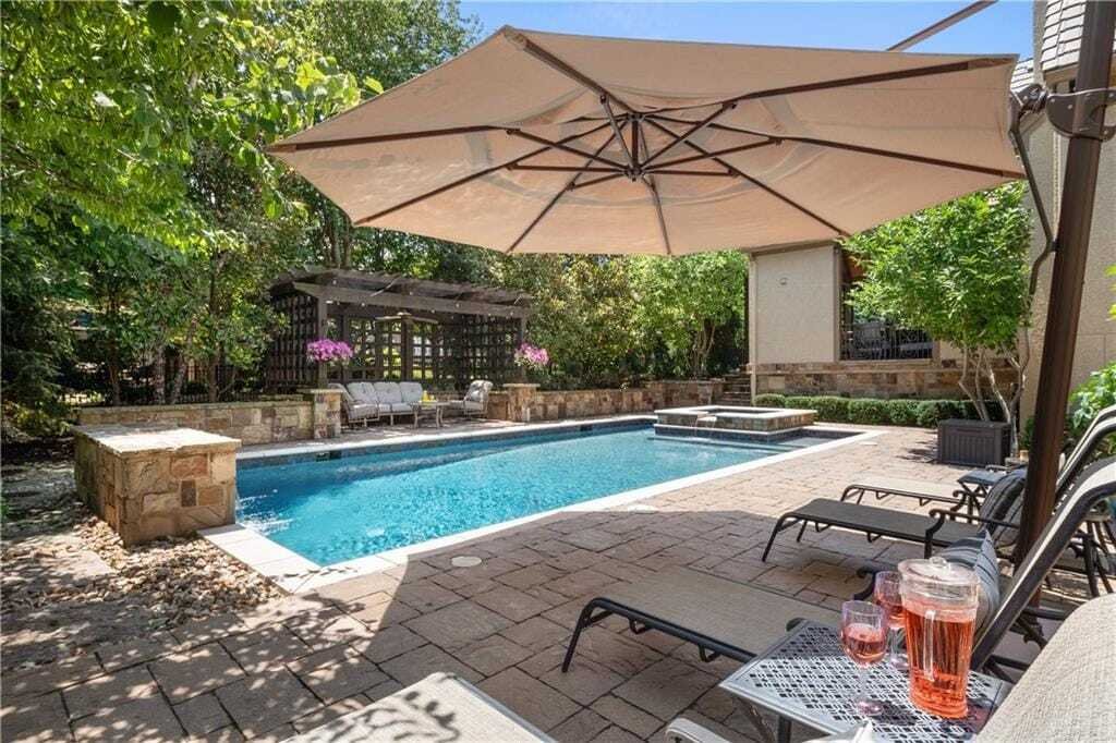 House in Leawood, Kansas, United States 5 - 17971354