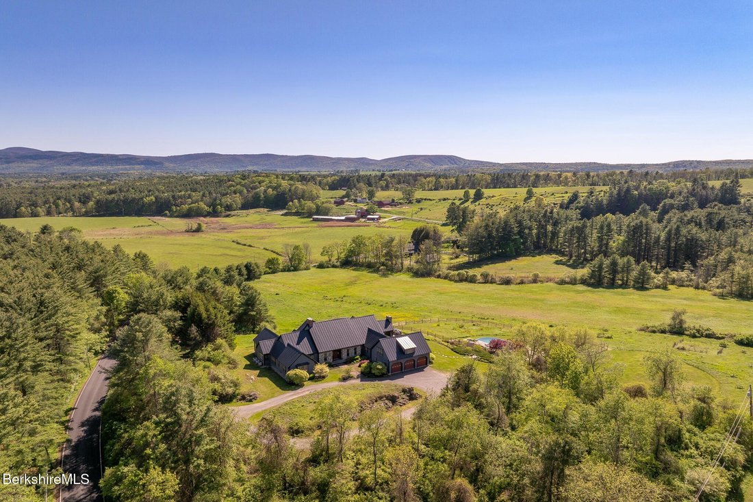 House in Great Barrington, Massachusetts, United States 3 - 16949484