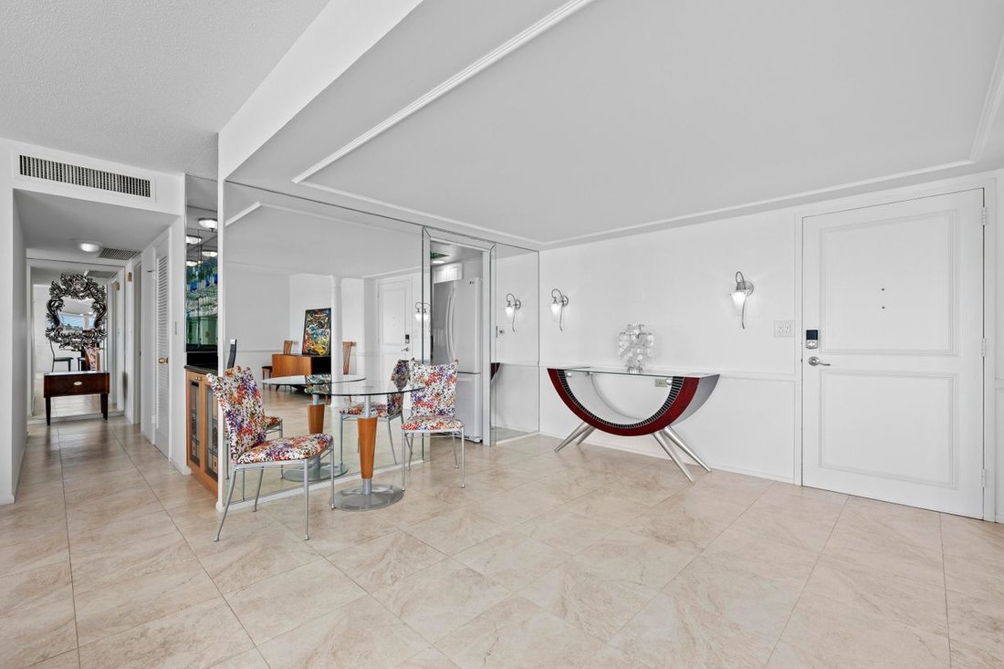 Condo in West Palm Beach, Florida, United States 5 - 16644697