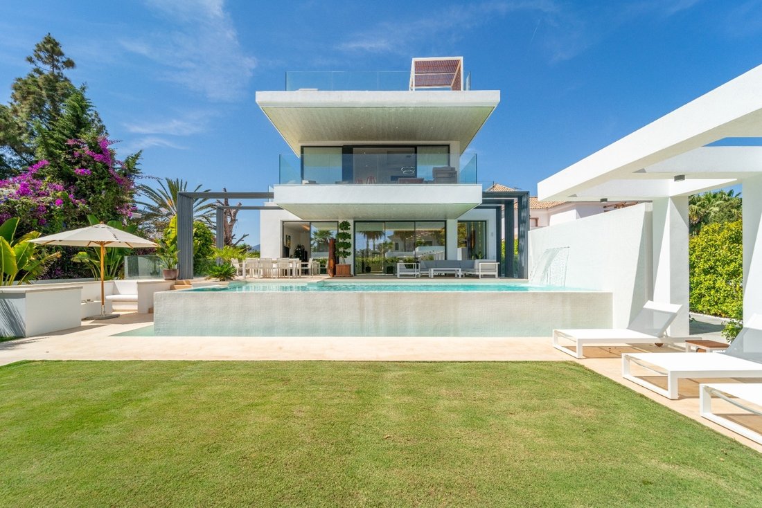 House in Cancelada, Estepona, Andalusia 2 - 17970356