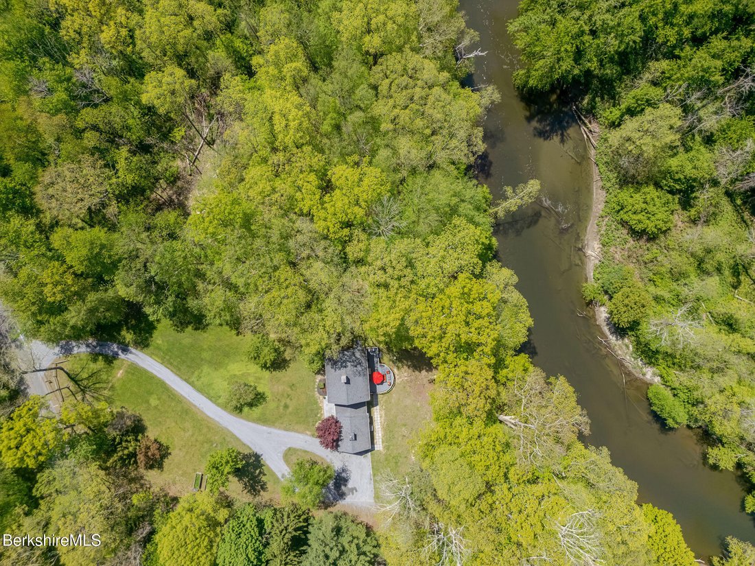 House in Sheffield, Massachusetts, United States 4 - 17971733