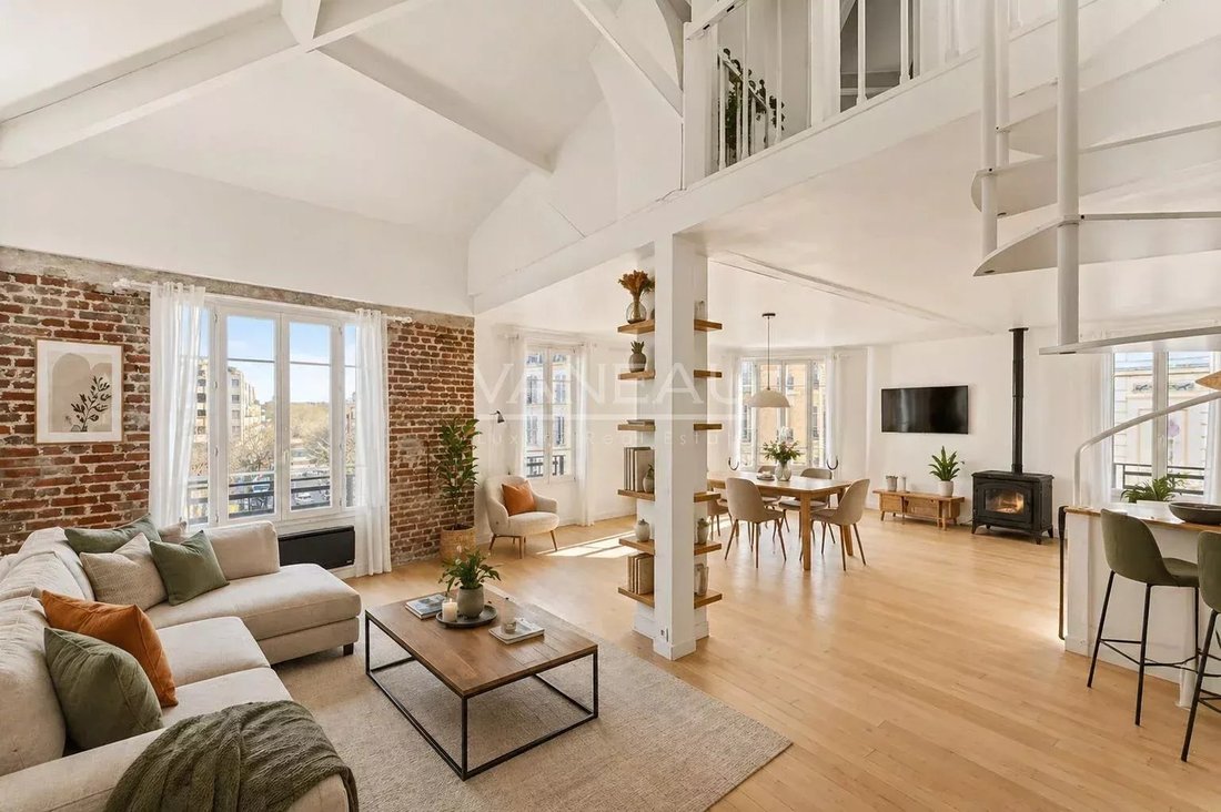 Apartment in Carnot Gambetta, Suresnes, France 1 - 17970299