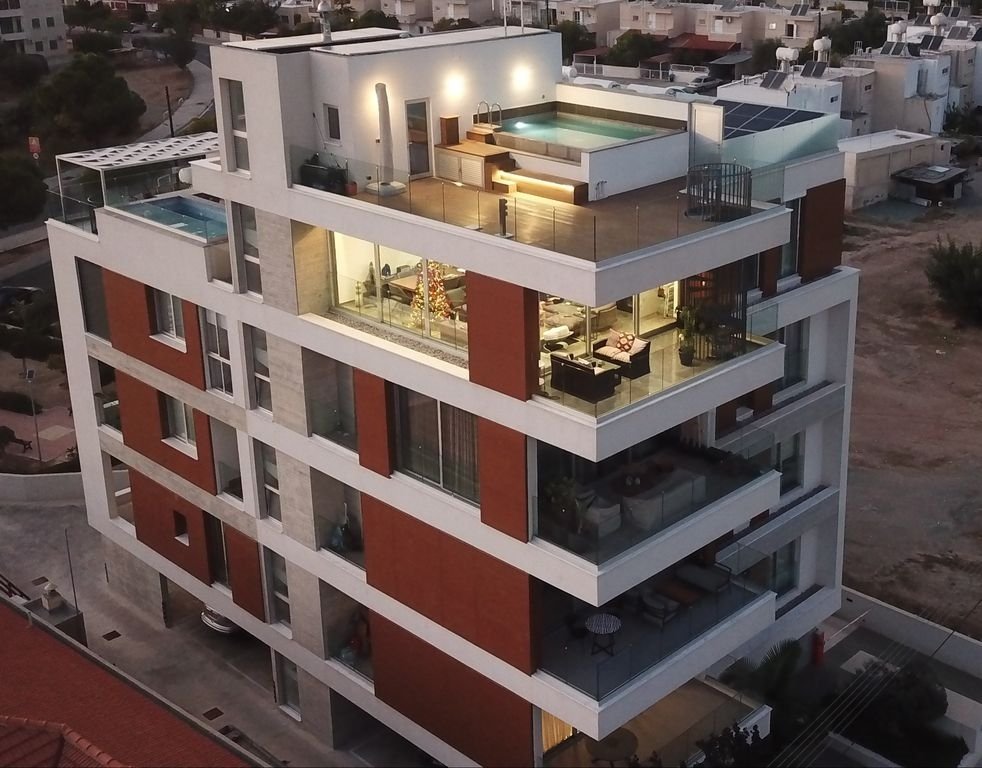 Apartment in Agios Athanasios, Limassol, Cyprus 1 - 14099461