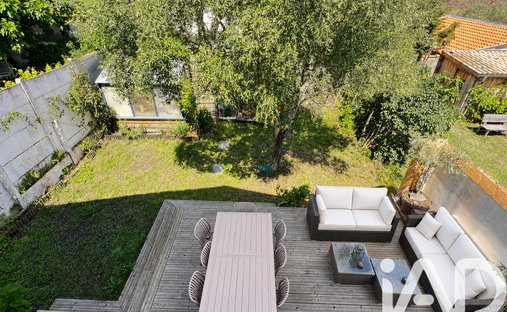 House in Est, Léognan, France 1
