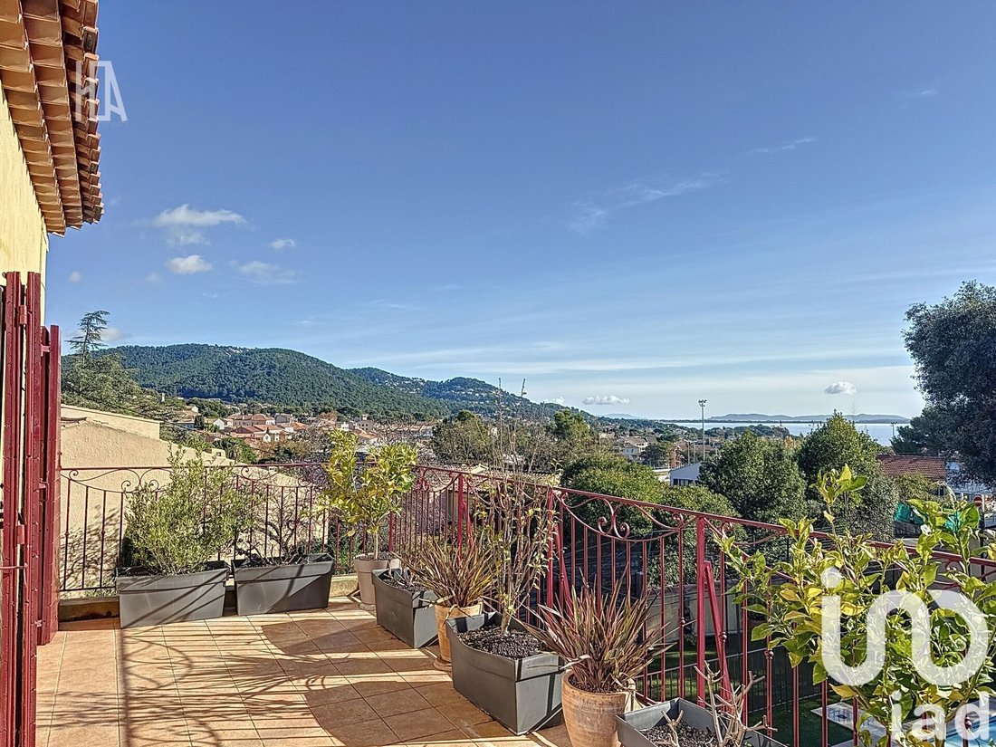 House in Centre Ville, Carqueiranne, France 1 - 17970951