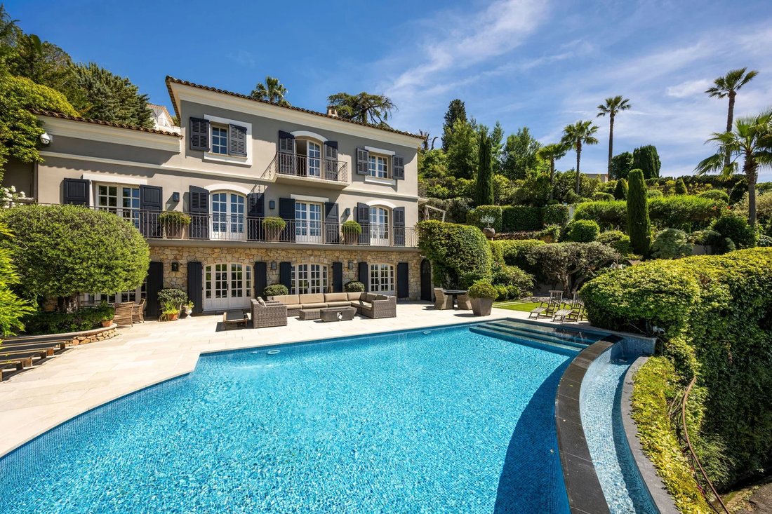 Villa in Cannes, Provence-Alpes-Côte d'Azur, France 5 - 14681533