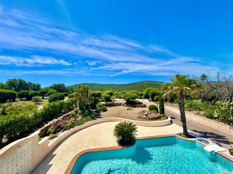 House in Frejus, Provence-Alpes-Côte d'Azur, France 5 - 17970269