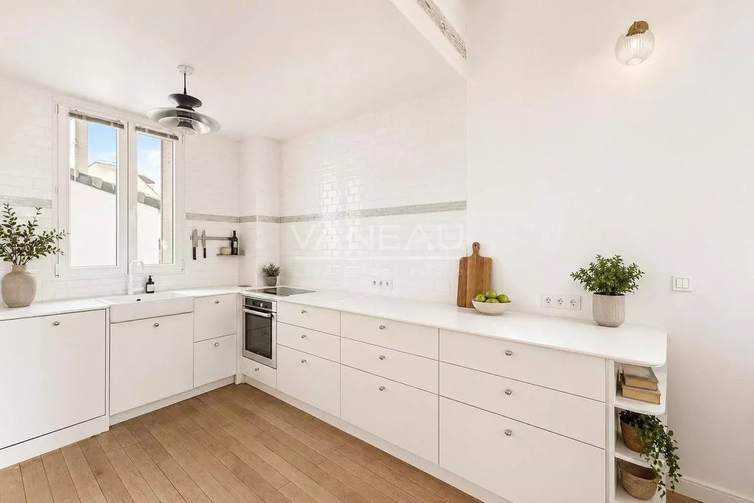 Apartment in Carnot Gambetta, Suresnes, France 3 - 17970299