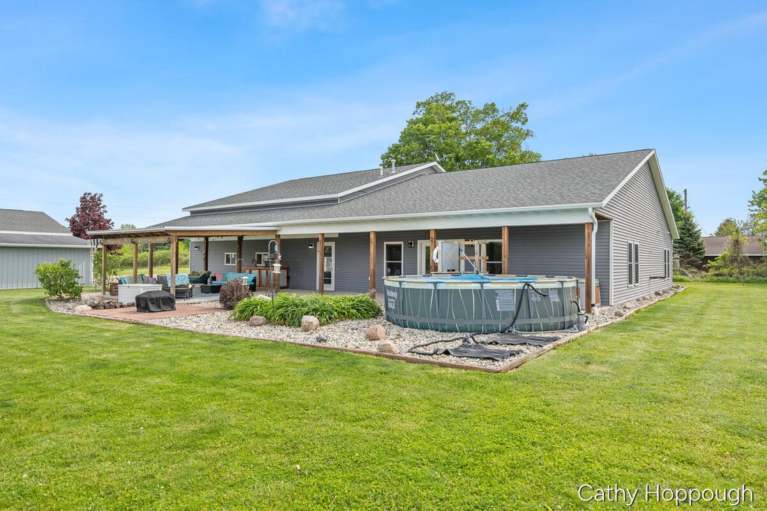 House in Clarksville, Michigan, United States 3 - 17967776