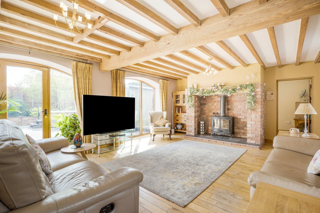 Beechfields, Barlaston, England 3 - 17972411