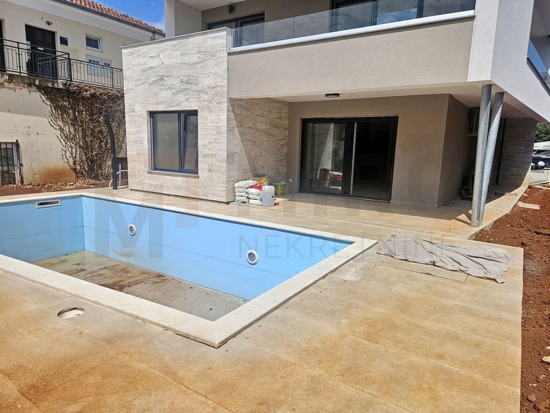 Apartment in Njivice, Primorje-Gorski Kotar County, Croatia 3 - 17969829