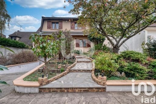 House in Aulnay-sous-Bois, Ile-de-France, France 1 - 17970767