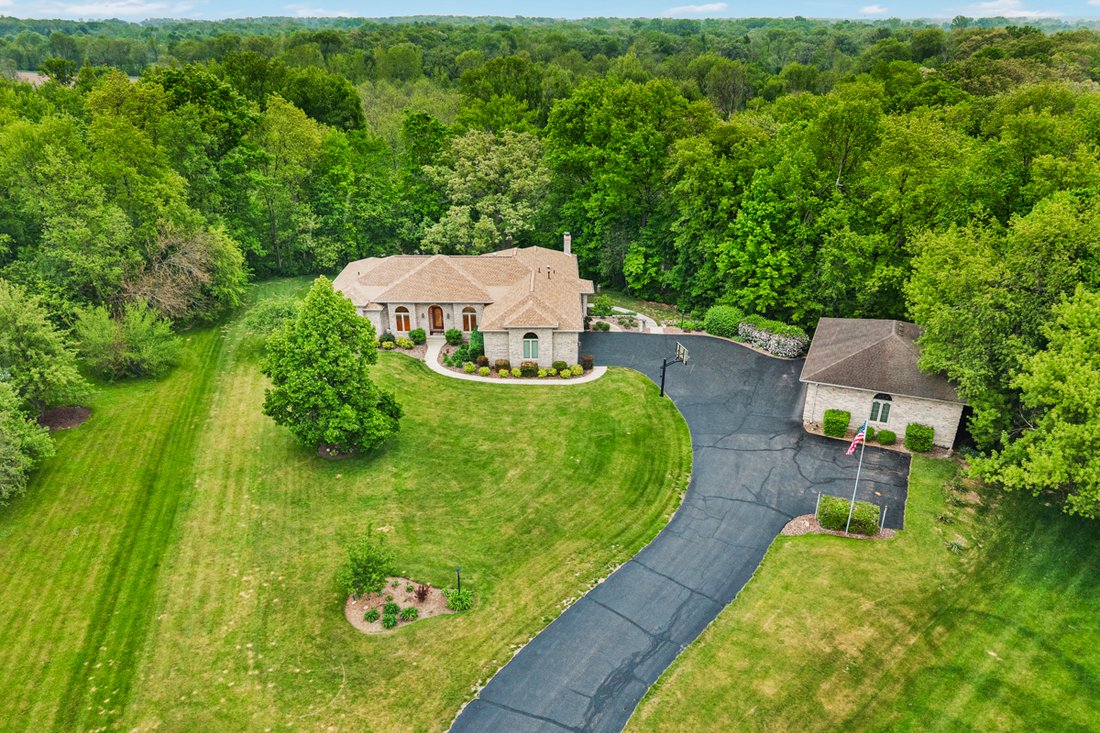 House in Kingston, Illinois, United States 3 - 17966809