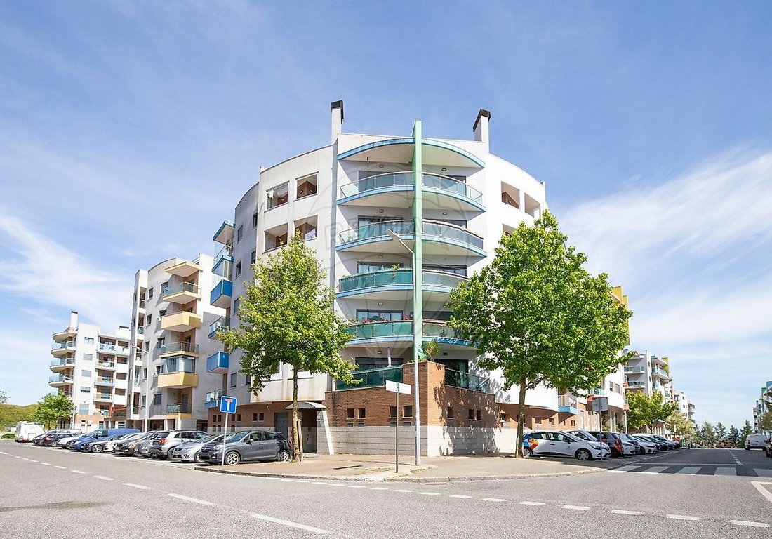 Apartment in Ramada e Canecas, Lisbon, Portugal 5 - 17966840