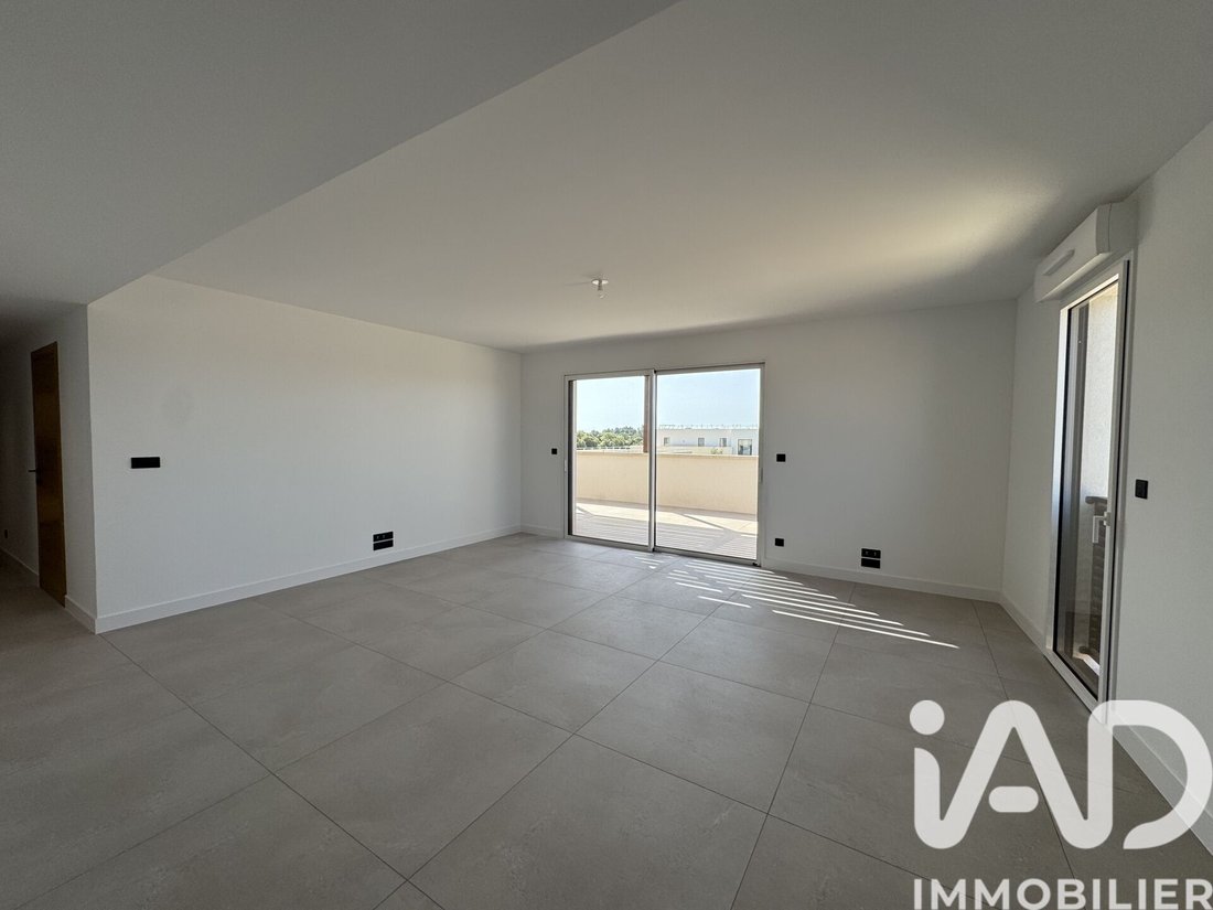 Apartment in Sud, Castries, France 3 - 15859781