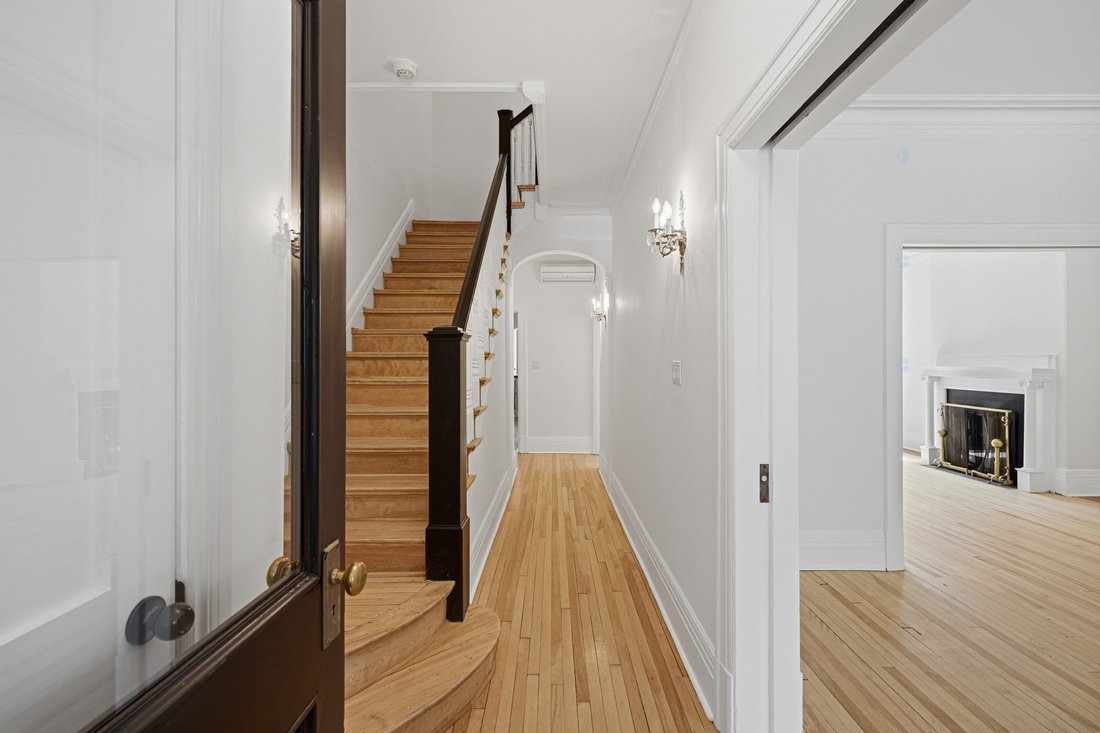 House in Westmount, Quebec, Canada 3 - 17970005
