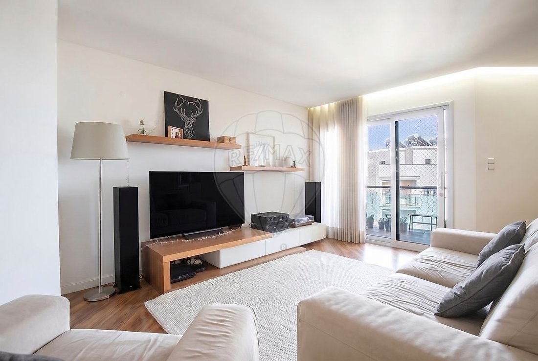 Apartment in Ramada e Canecas, Lisbon, Portugal 4 - 17966840