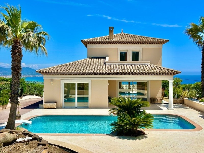 House in Frejus, Provence-Alpes-Côte d'Azur, France 1 - 17970269