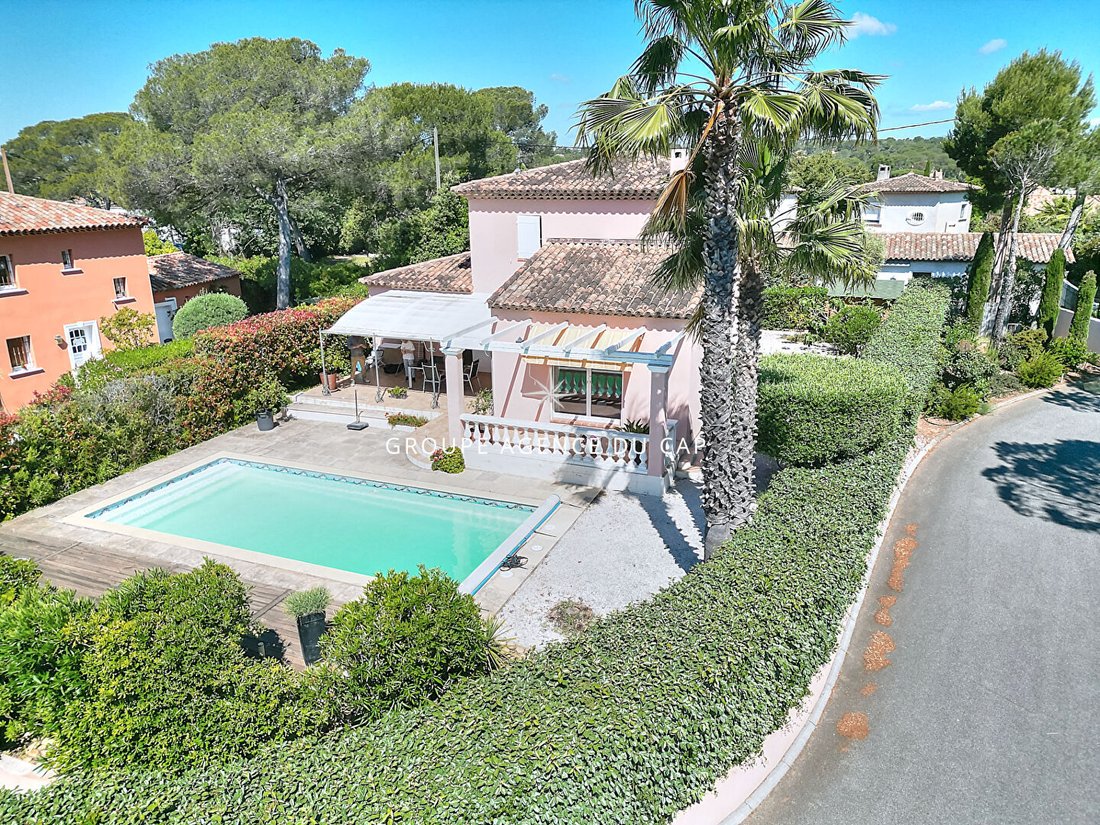 Villa in Estérel Plage-Logis de l'Aspé-Péguière, Saint-Raphaël, France 2 - 17866805