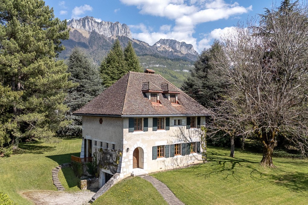 House in Menthon-Saint-Bernard, Auvergne-Rhône-Alpes, France 2 - 17967076