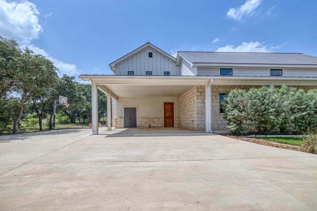 House in Concan, Texas, United States 5 - 17971789