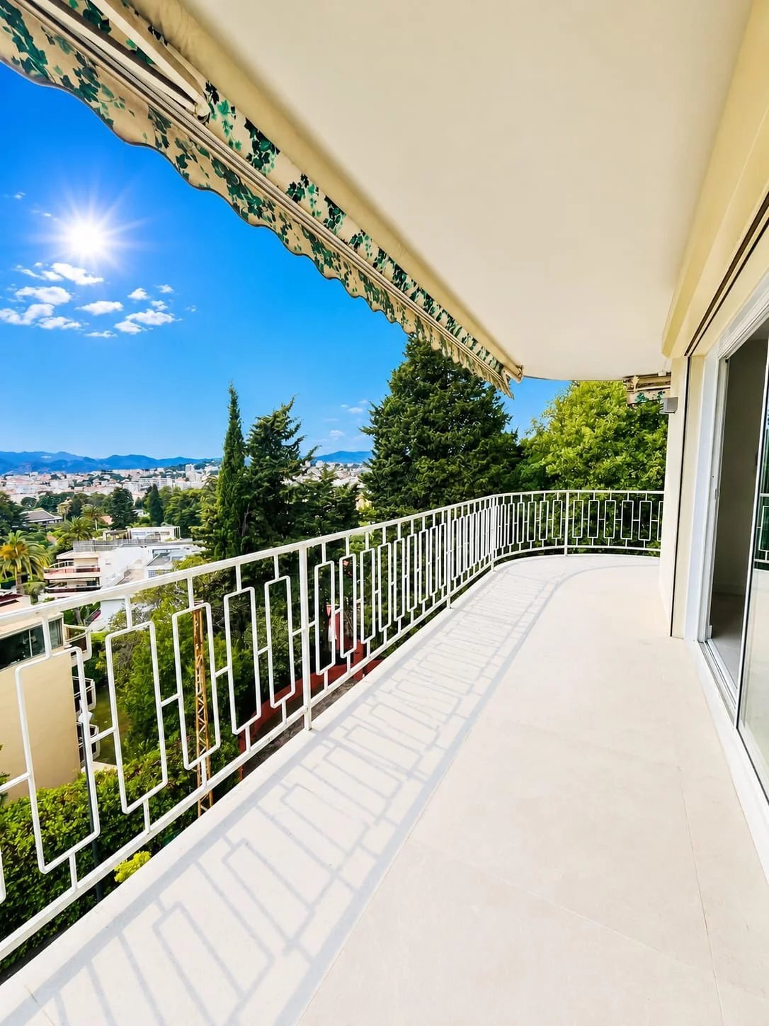 Apartment in Cannes, Provence-Alpes-Côte d'Azur, France 2 - 17967355