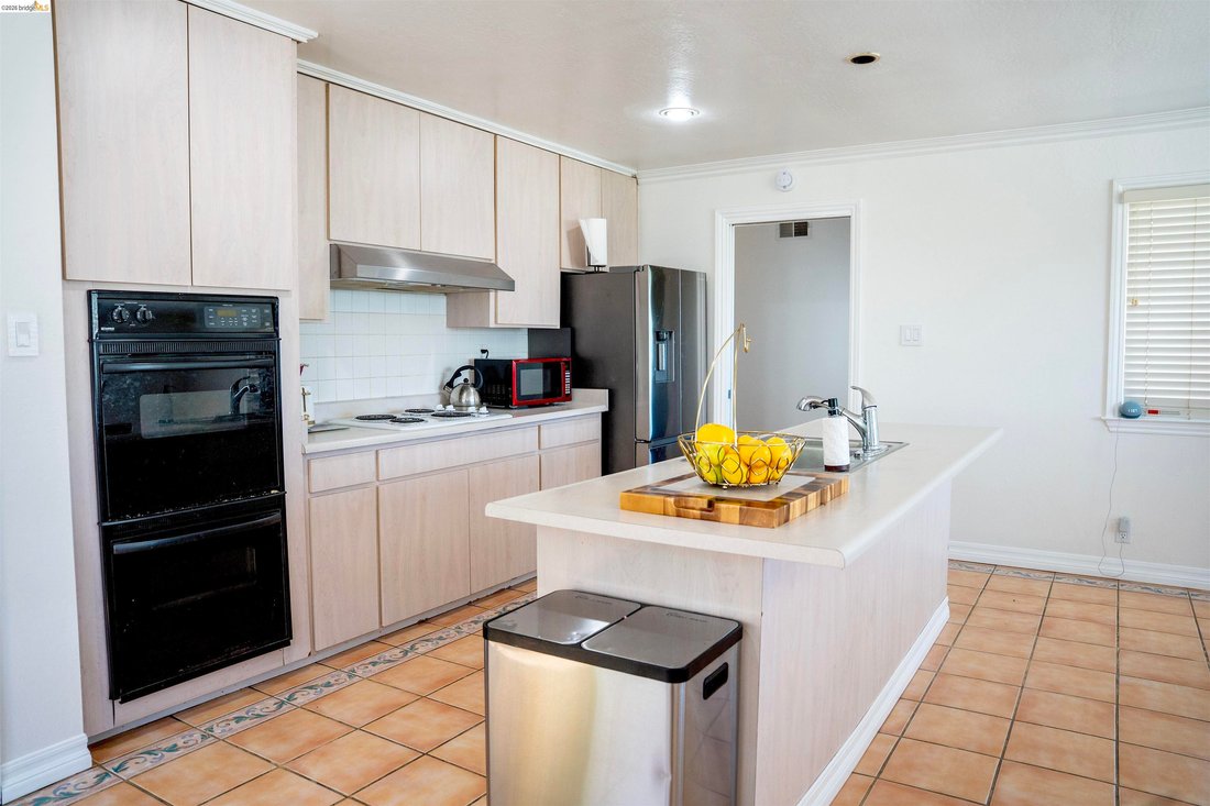 House in Petaluma, California, United States 4 - 17972214